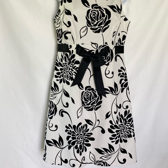 Jessica Howard Black & Off White Dress - Picture 2 of 10